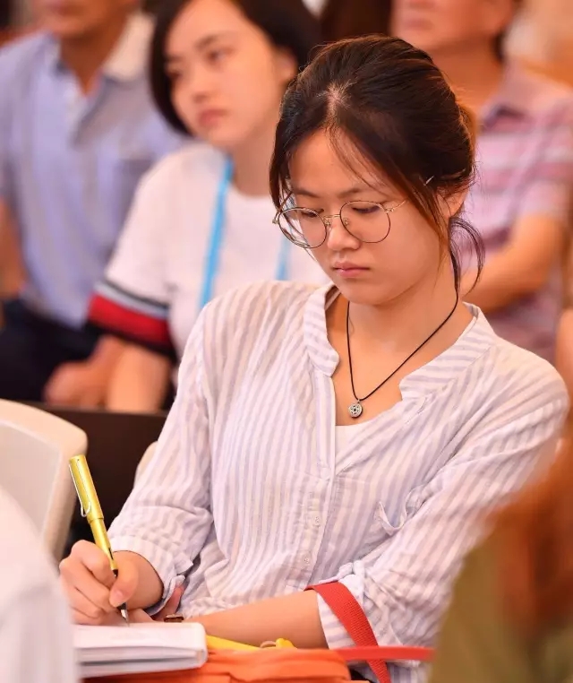 上海的城市更新，地标性构筑