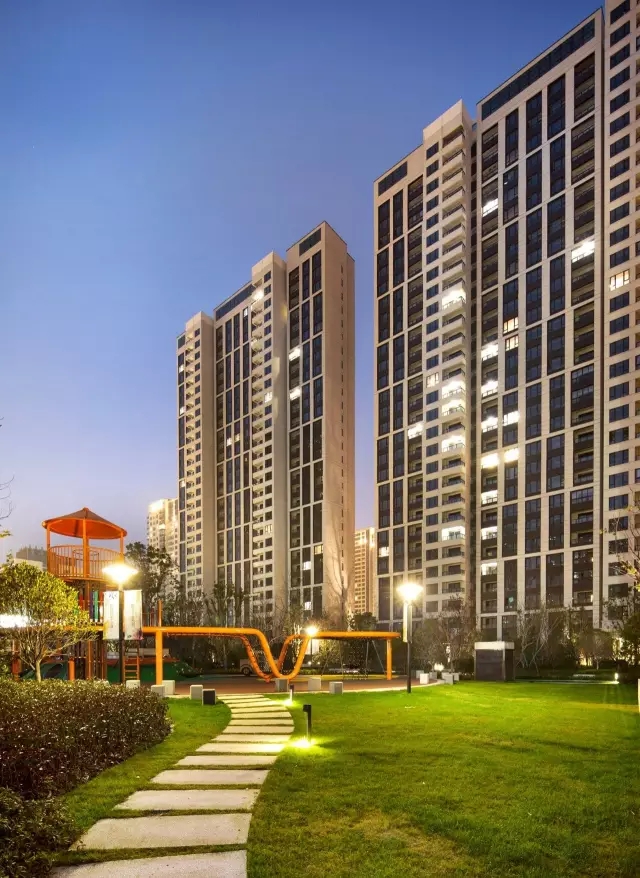 上海瑞虹新城九号地块·怡庭，*获得奖项：提名奖-居住构筑类