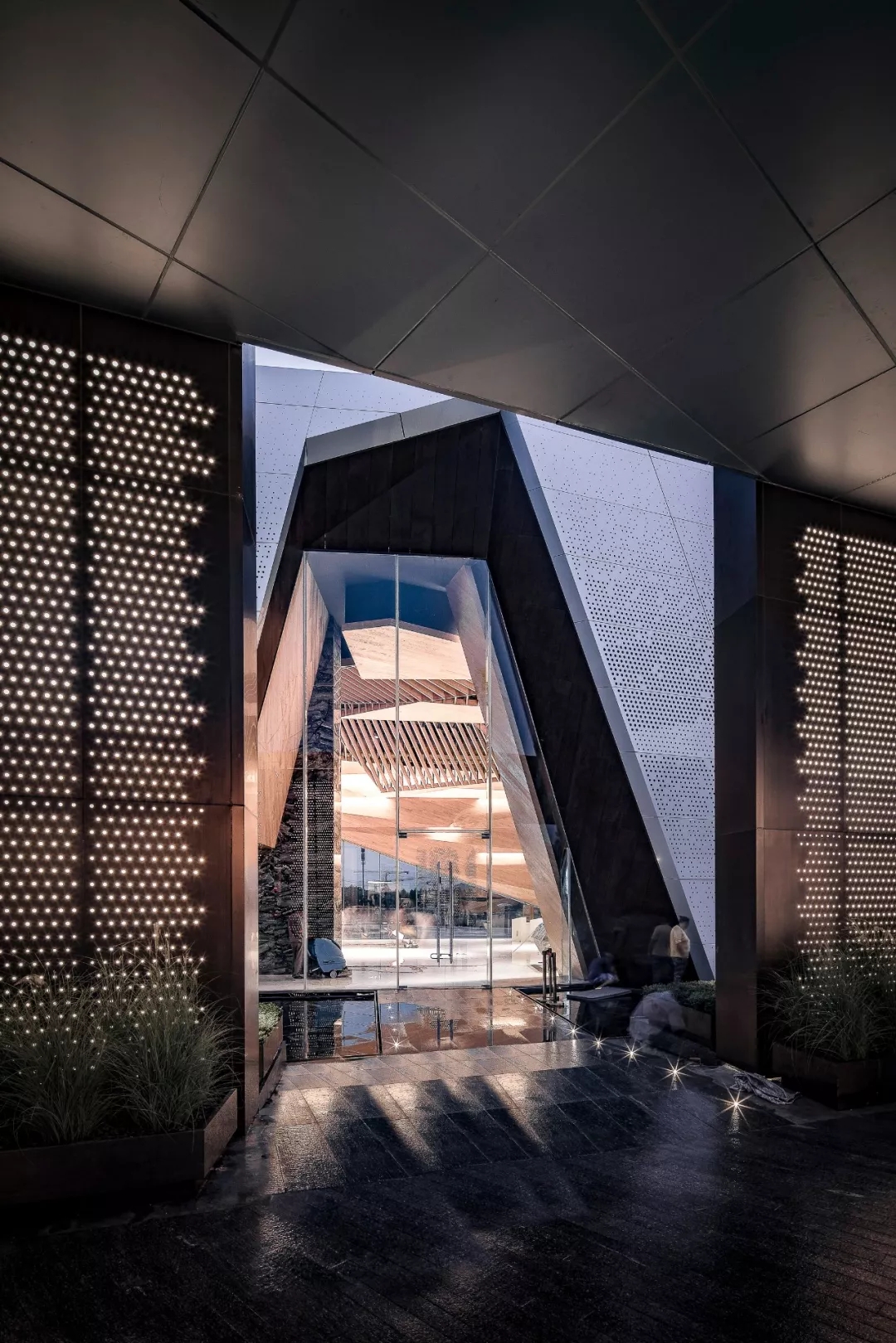 层叠的洞口 by远洋，9001cc金沙以诚为本构筑设计